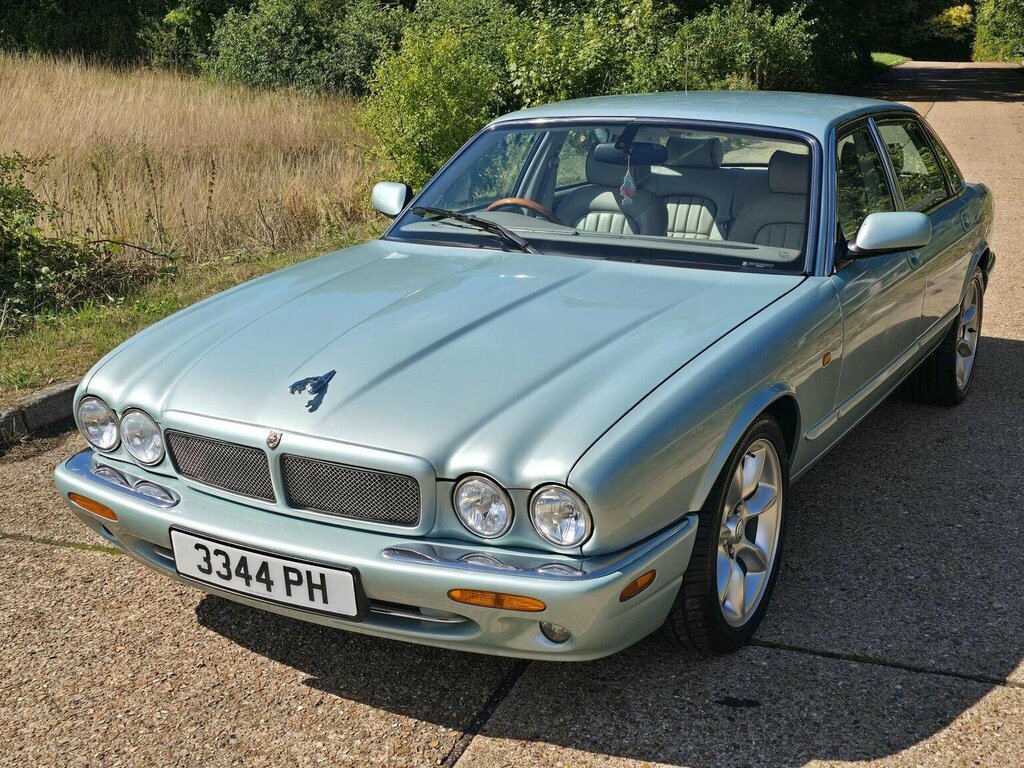 Jaguar XJ 2015 3.0 D V6 Portfolio 275 Bhp Grey #13