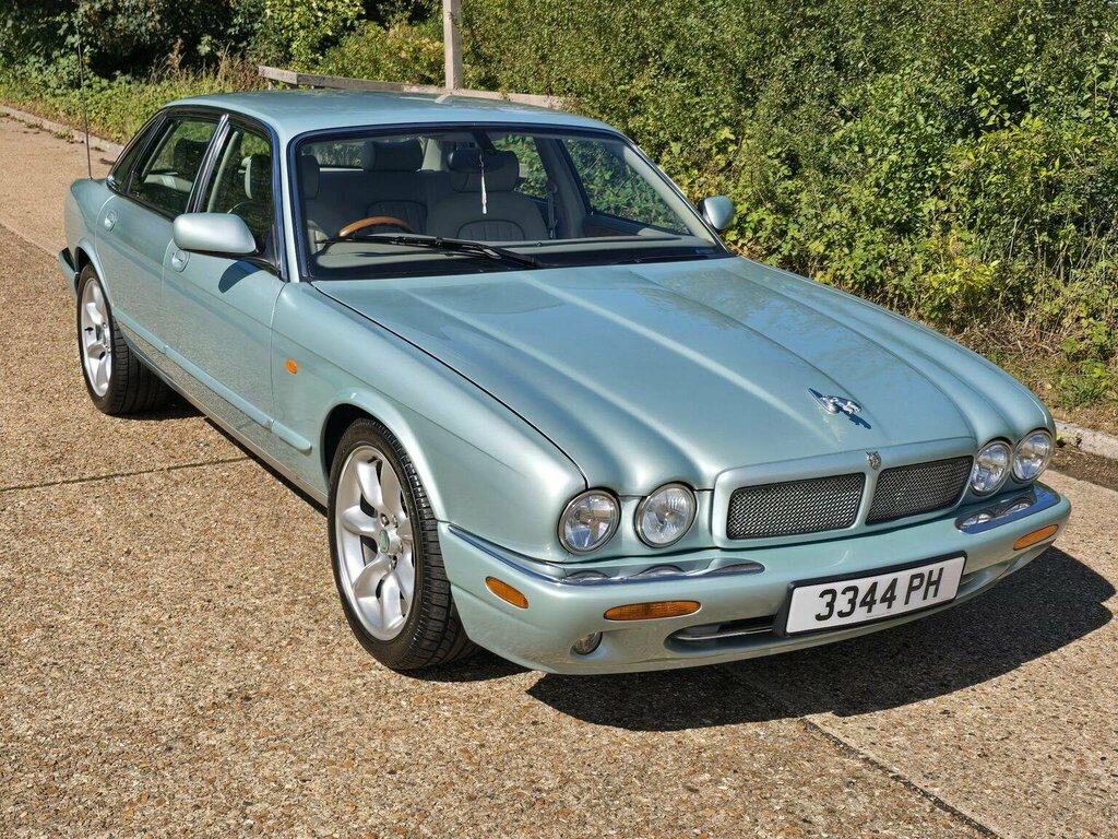 Jaguar XJ 2015 3.0 D V6 Portfolio 275 Bhp Grey #19