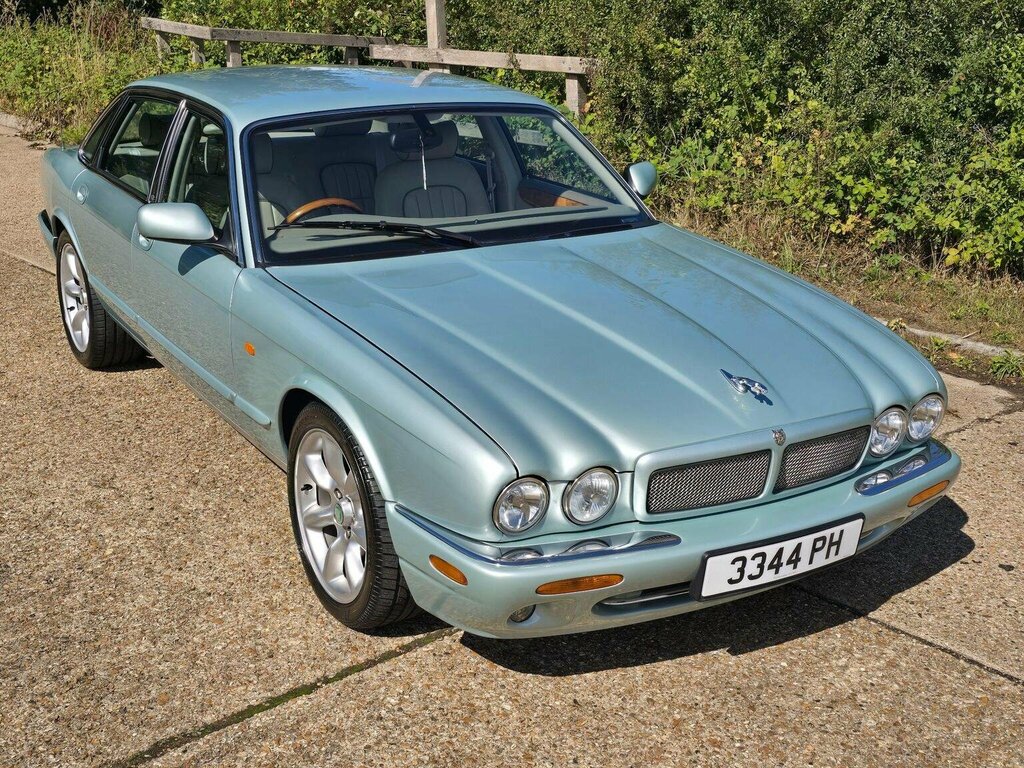 Jaguar XJ 2015 3.0 D V6 Portfolio 275 Bhp Grey #12