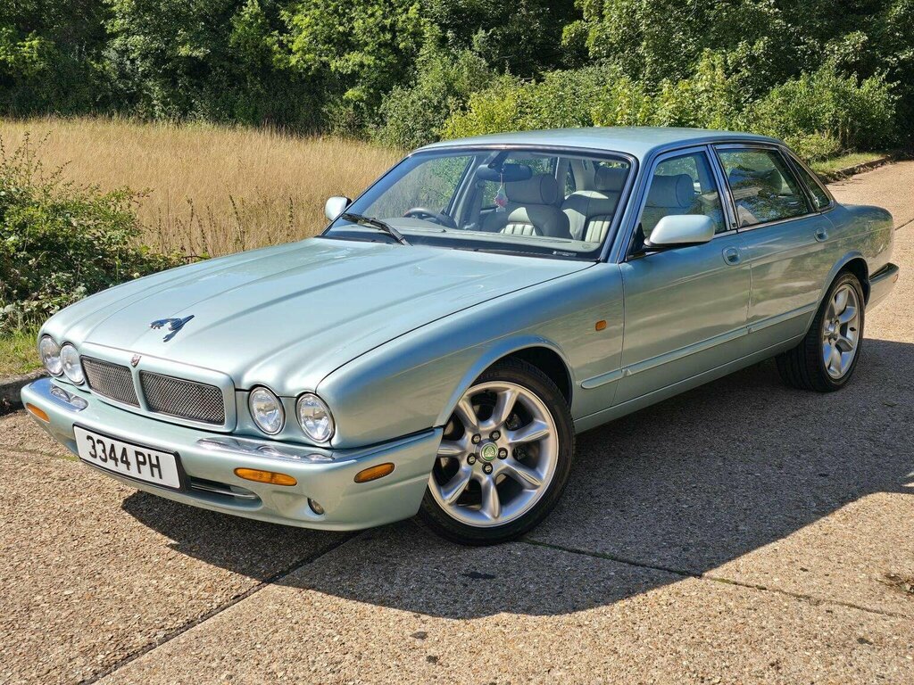 Jaguar XJ 2015 3.0 D V6 Portfolio 275 Bhp Grey #21