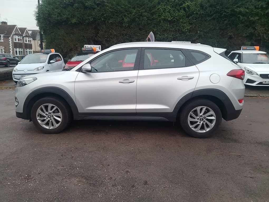 Hyundai Tucson Gdi Blue Drive Se Nav EK67JCZ Silver #6