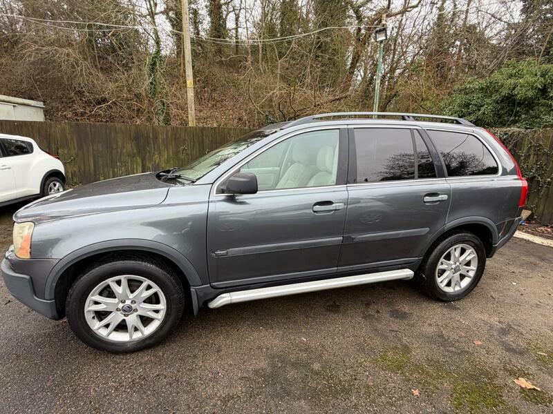 Volvo XC90 2.4-D5-se-geartronic-awd-5dr Grey #2