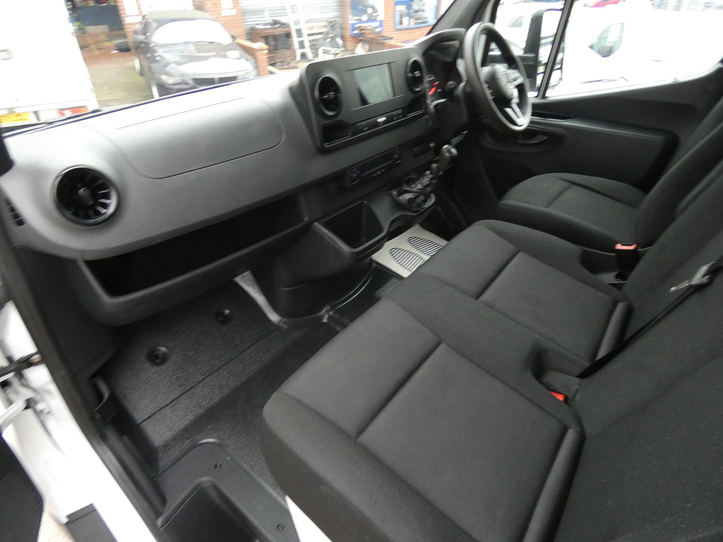 Mercedes-Benz Sprinter 315Cdi Lwb L3 Progressive Dropside Pickup 150Ps U KP23AGX White #5