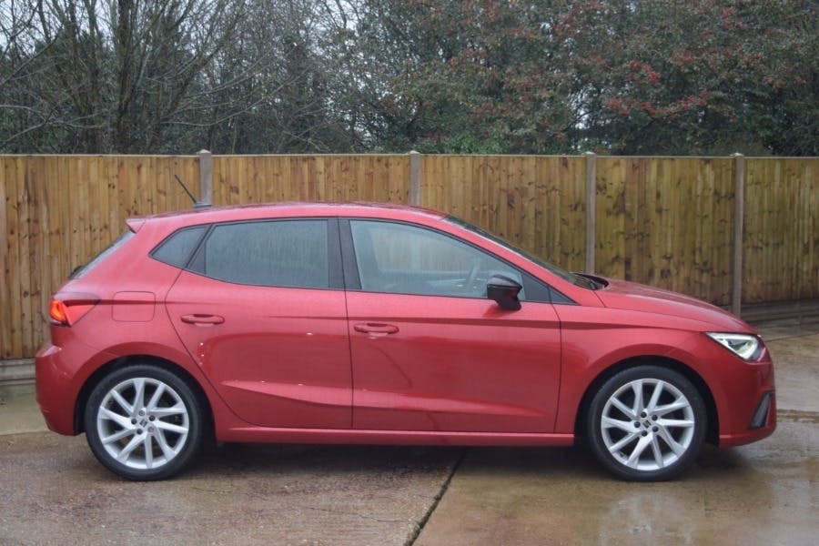 Seat Ibiza 1.0 Tsi Fr 95 GX23YPG Red #3