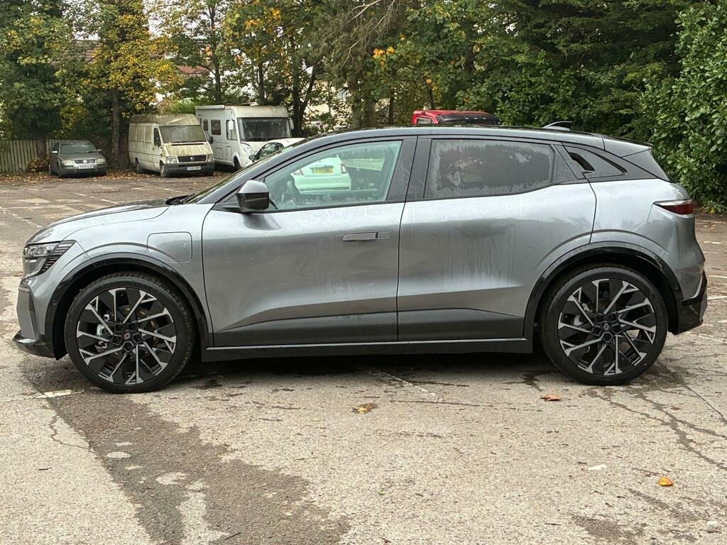 Renault Megane E-Tech Comfort Range 60Kwh Techno Esprit Alpine  Black #6
