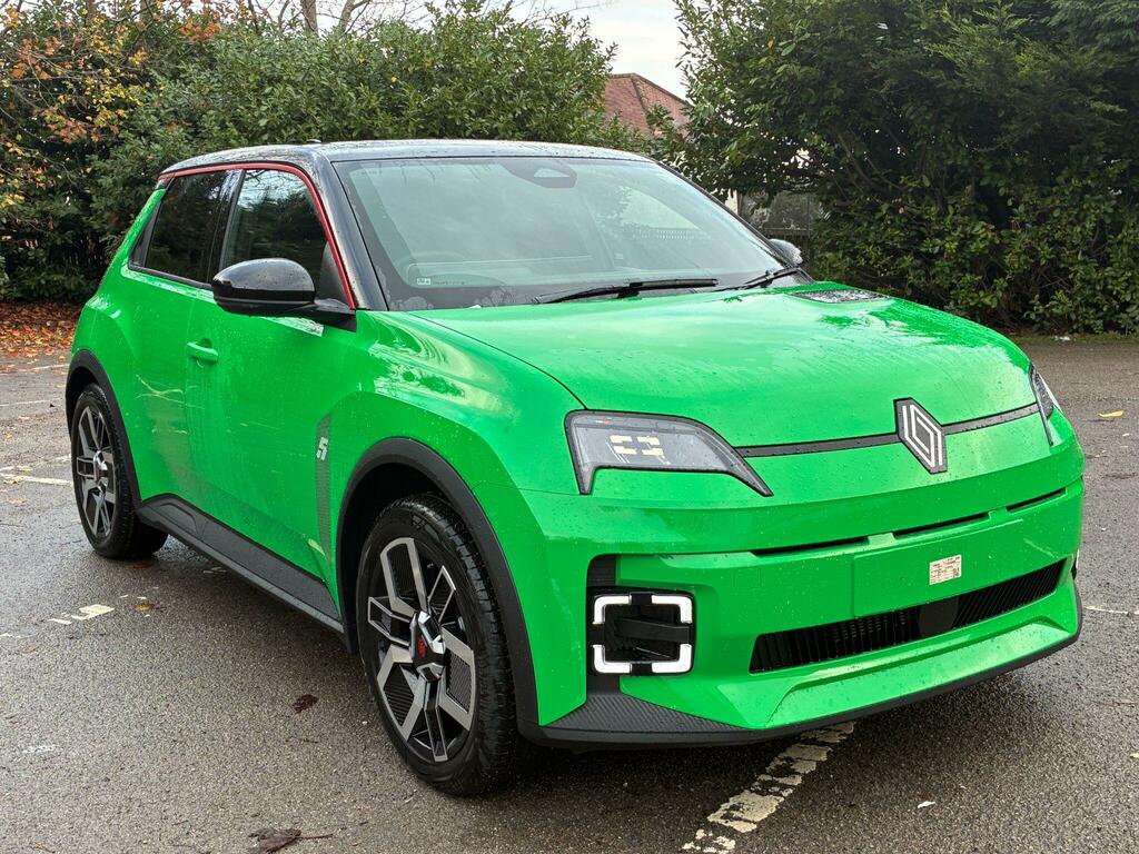 Renault 5 E-Tech Comfort Range 52Kwh Techno Hatchback Black