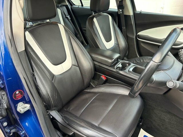 Vauxhall Ampera Ampera Electron Cvt Red #3