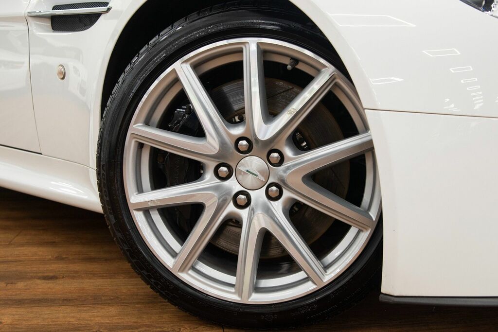 Aston Martin Vantage Petrol White #5