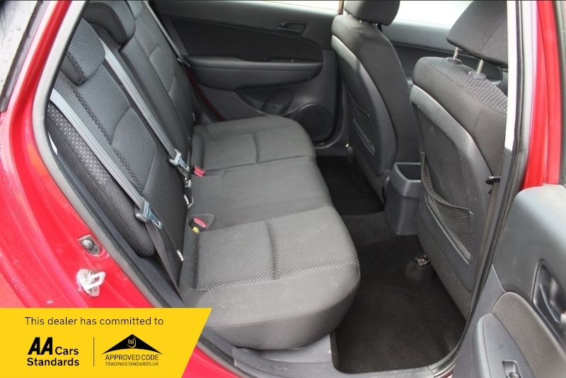 Hyundai I30 Crdi Comfort Red