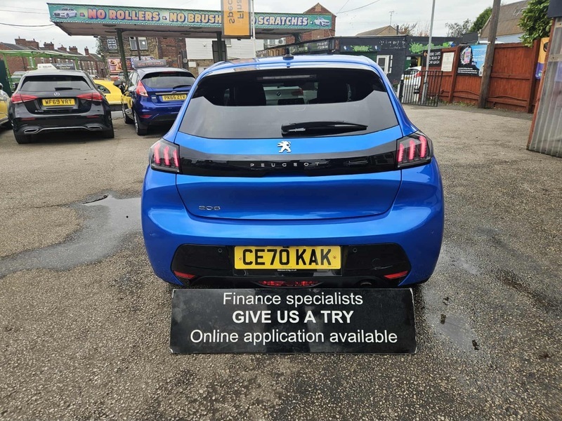 Peugeot 208 Puretech Allure Premium S CE70KAK Blue #2