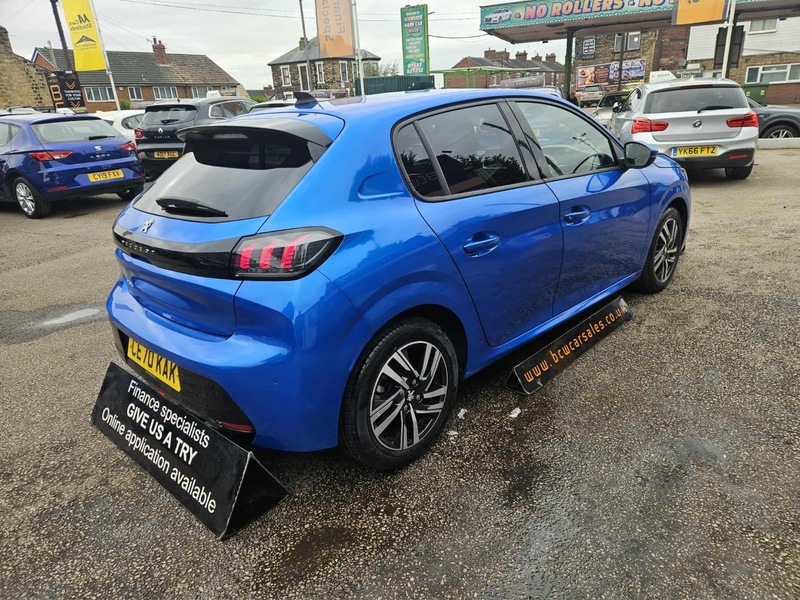 Peugeot 208 Puretech Allure Premium S CE70KAK Blue #3