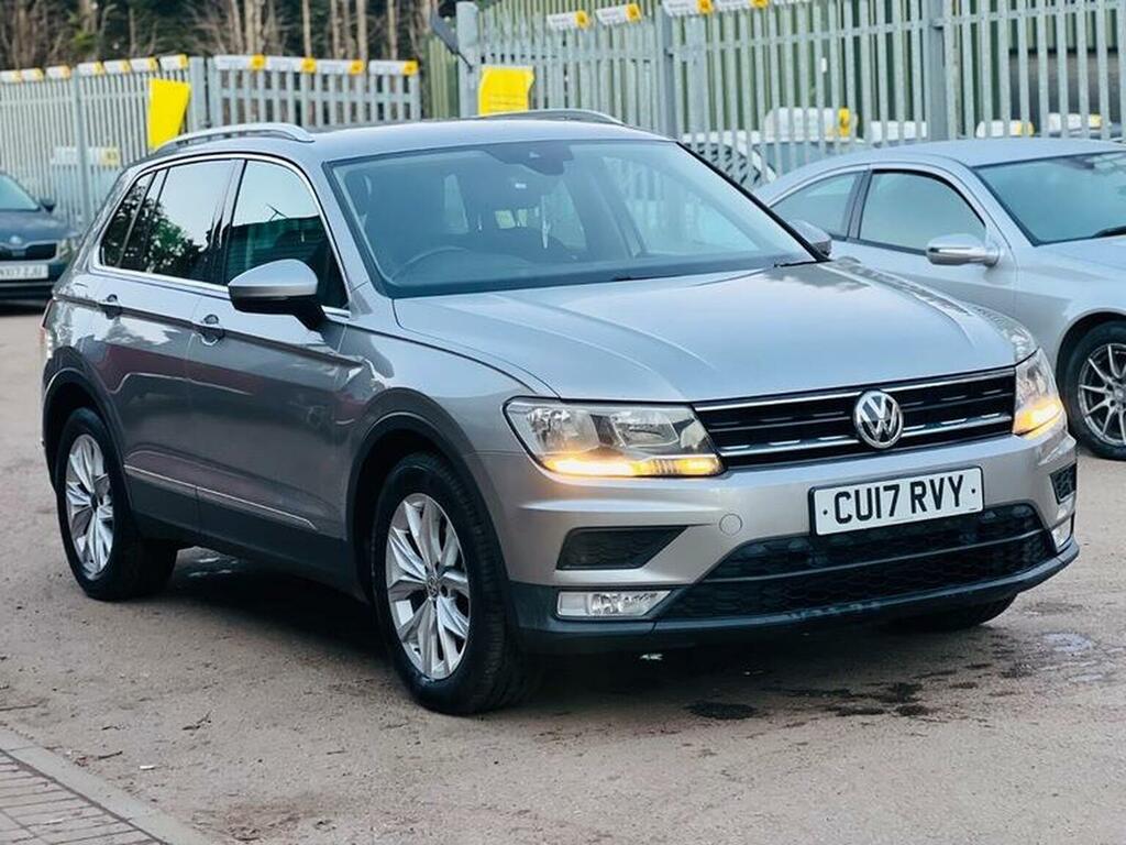 Volkswagen Tiguan Suv 2.0 Tdi Bluemotion Tech Se Euro 6 Ss 2 CU17RVY Silver #2