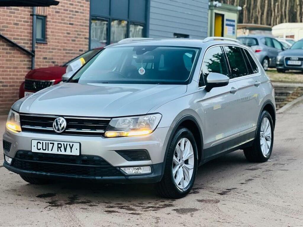 Volkswagen Tiguan Suv 2.0 Tdi Bluemotion Tech Se Euro 6 Ss 2 CU17RVY Silver #3