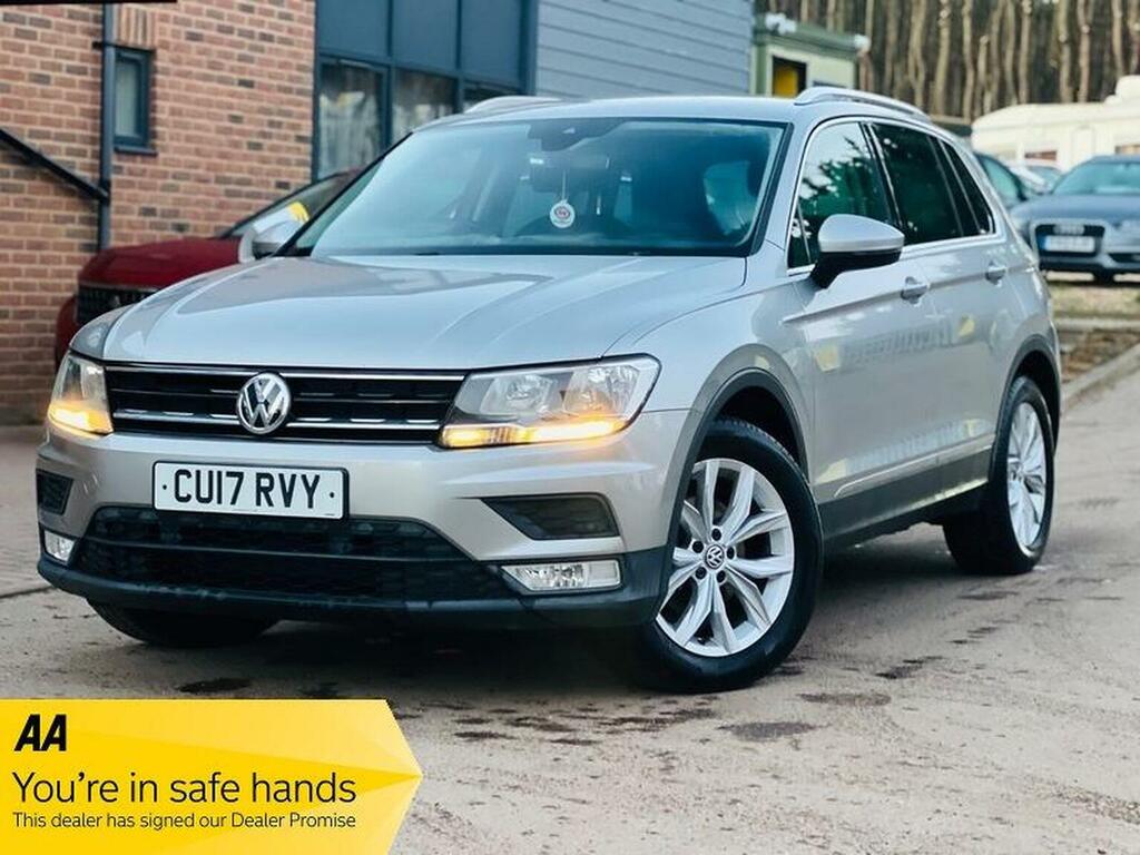 Volkswagen Tiguan Suv 2.0 Tdi Bluemotion Tech Se Euro 6 Ss 2 CU17RVY Silver