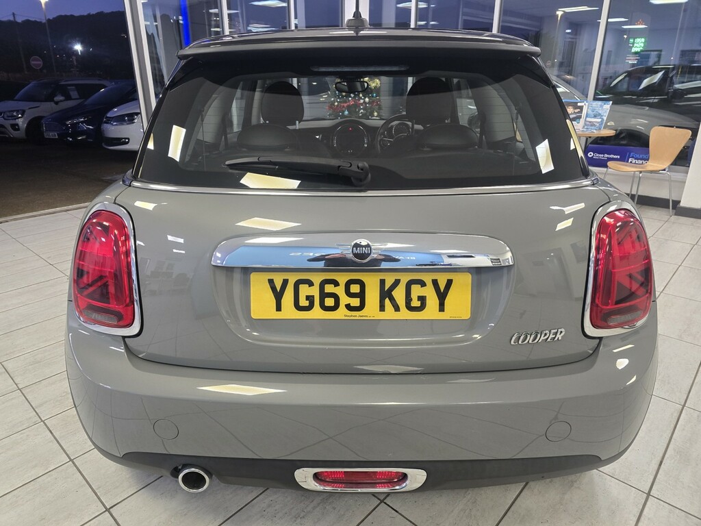 Mini Hatch 1.5L Cooper Exclusive YG69KGY Grey #6
