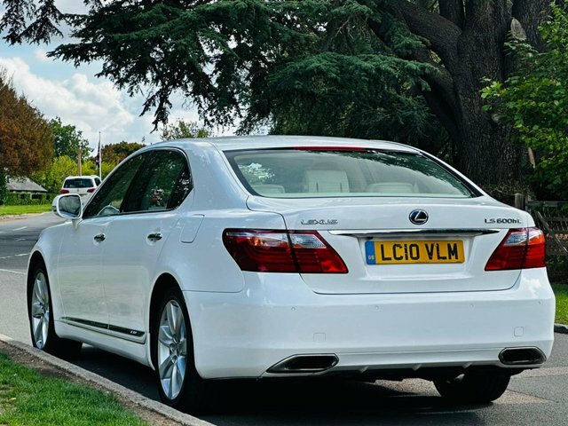 Lexus LS 5.0 600H L 445 Bhp Silver #8