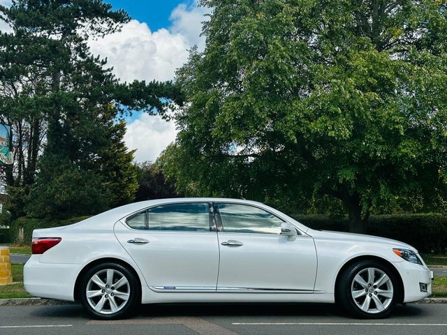 Lexus LS 5.0 600H L 445 Bhp Silver #5