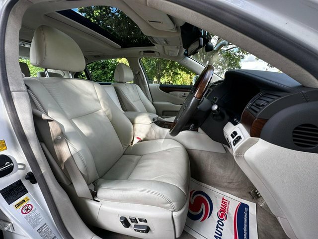 Lexus LS 5.0 600H L 445 Bhp Silver #28