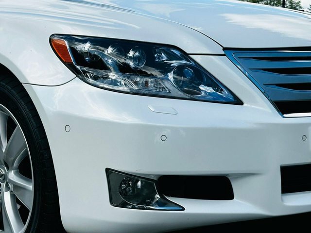 Lexus LS 5.0 600H L 445 Bhp Silver #15