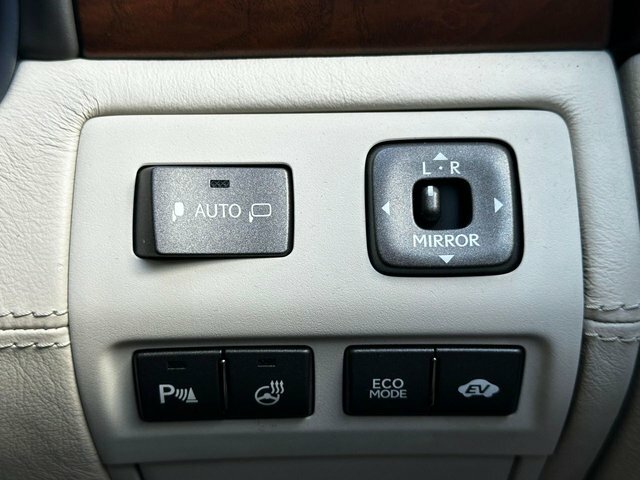 Lexus LS 5.0 600H L 445 Bhp Silver #42