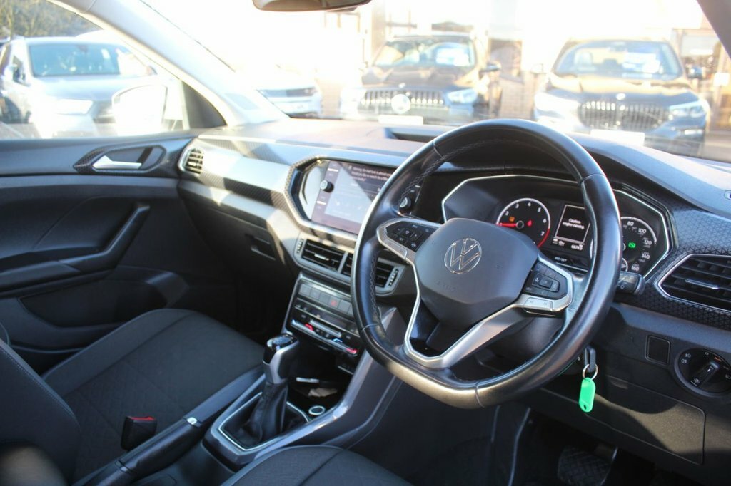 Volkswagen T-Cross 1L Sel YC72AVY White #3
