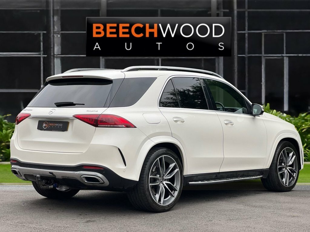 Mercedes-Benz GLE Class 2019 2.9 Gle400d Amg Line Premium Plus Suv D YP69GXE White #5