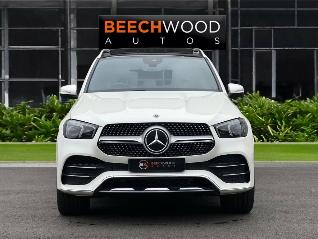 Mercedes-Benz GLE Class 2019 2.9 Gle400d Amg Line Premium Plus Suv D YP69GXE White #3