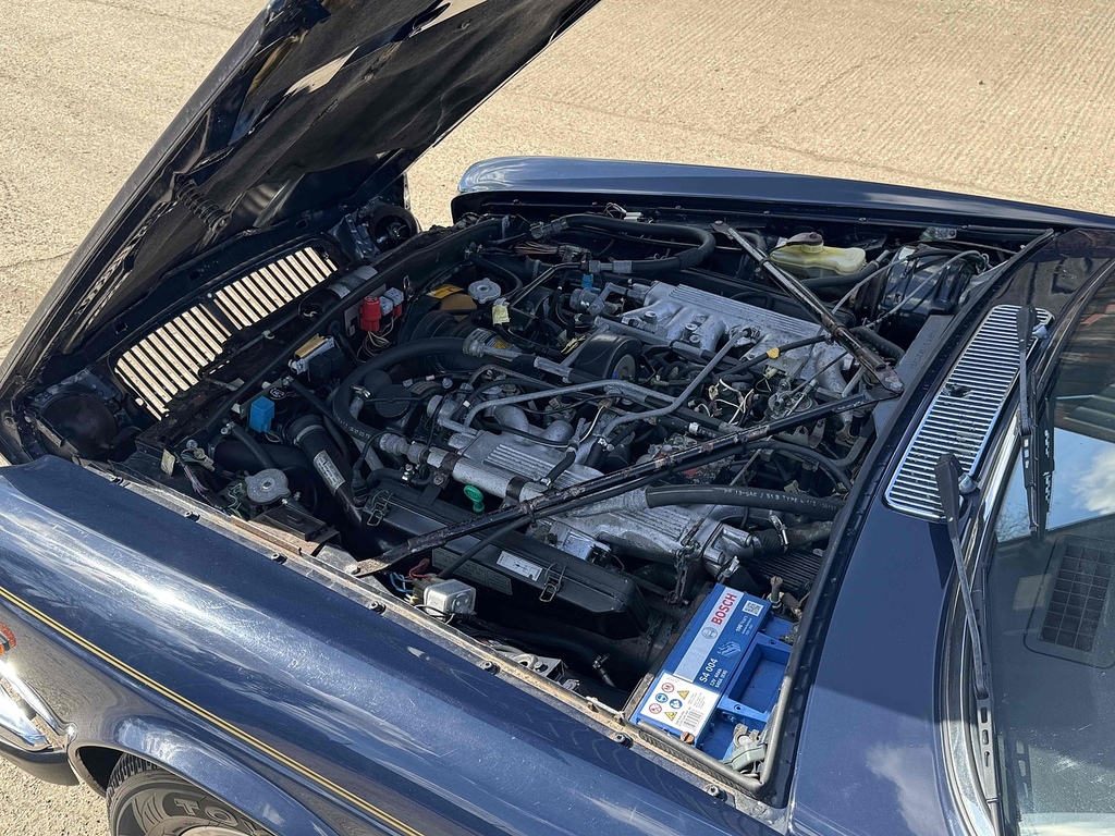 Jaguar XJ Saloon Blue #29