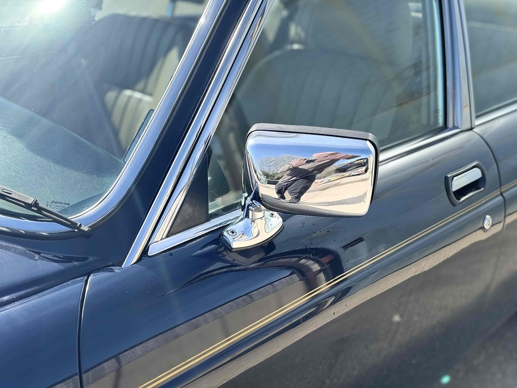 Jaguar XJ Saloon Blue #15