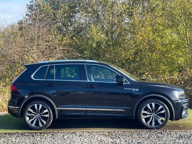 Volkswagen Tiguan 2.0 Tdi Bluemotion Tech R-line Suv Dsg LM17YRE Black #3