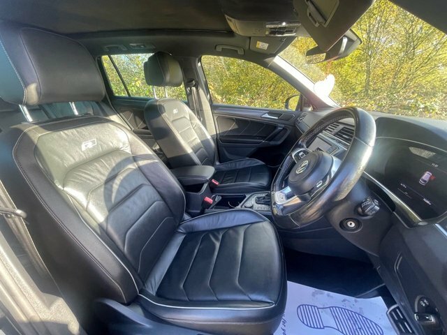 Volkswagen Tiguan 2.0 Tdi Bluemotion Tech R-line Suv Dsg LM17YRE Black #5