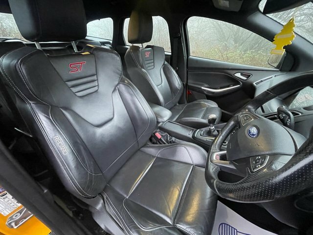 Ford Focus 2.0 Tdci St-3 Estate Euro 6 S S WR17YZT Yellow #6