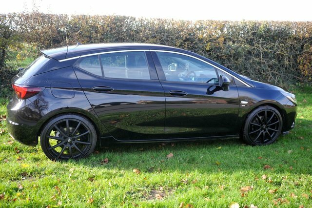 Vauxhall Astra 2019 1.4I Turbo Sri Hatchback Eu FY69XSW Black #4