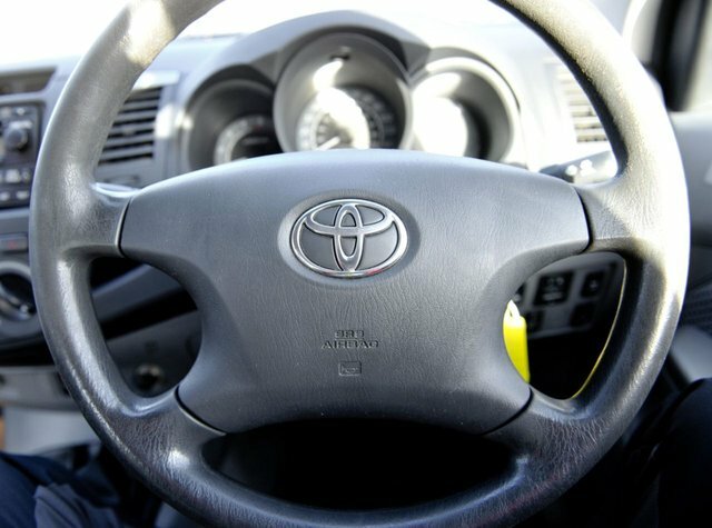 Toyota HILUX Invincible Dc Black #14