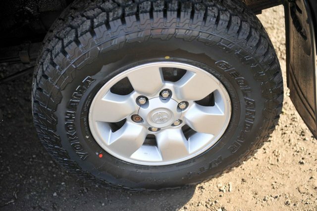 Toyota HILUX Invincible Dc Black #11