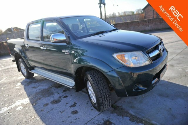 Toyota HILUX Invincible Dc Black #1