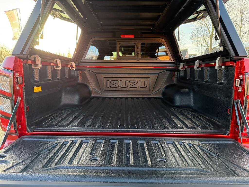 Isuzu D-Max 1.9 Td V-cross Pickup Double Cab Orange
