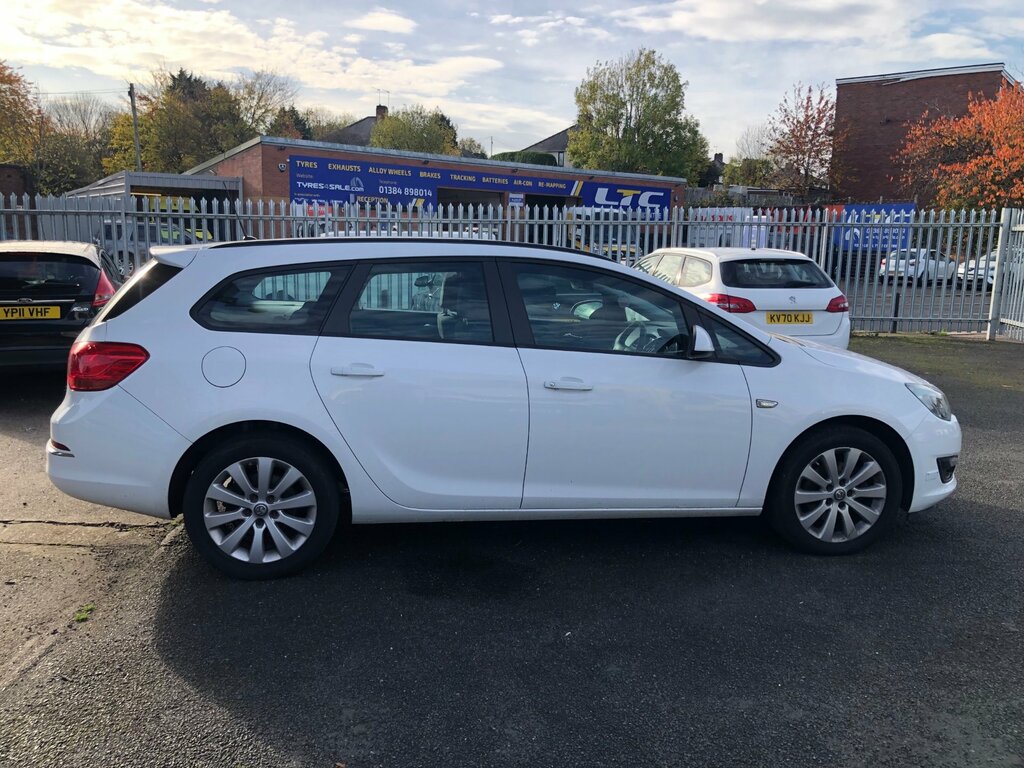 Vauxhall Astra Astra Emerg-y Serv Cdtiec KS64NDN White #6