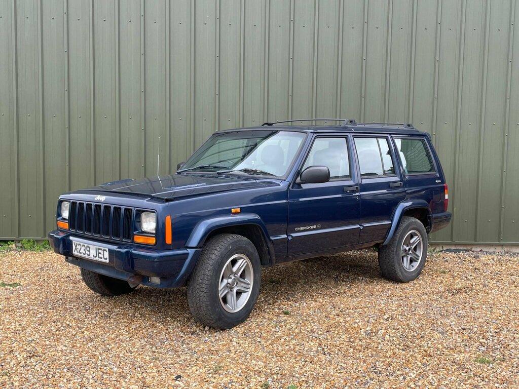 Jeep Cherokee 4.0 Classic 176 Bhp Blue #3