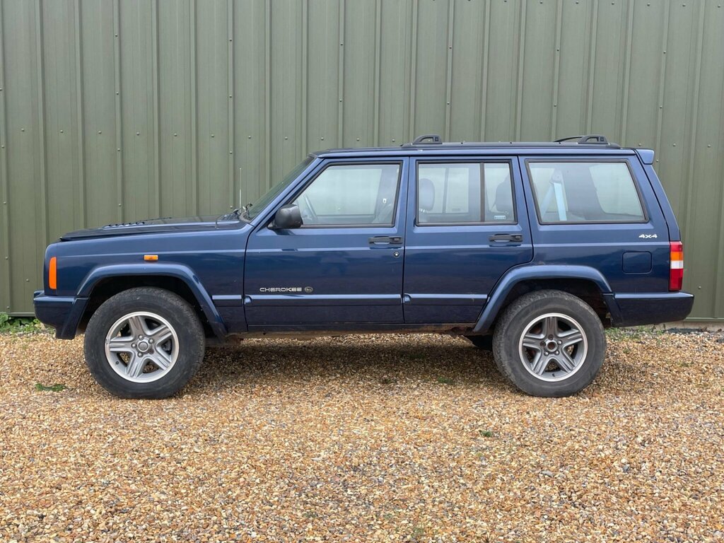 Jeep Cherokee 4.0 Classic 176 Bhp Blue #5