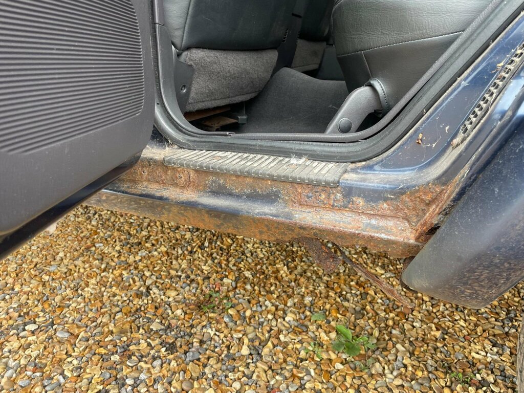 Jeep Cherokee 4.0 Classic 176 Bhp Blue #16