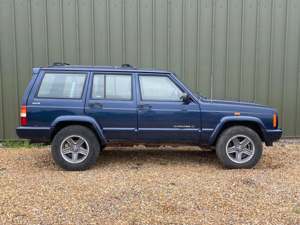 Jeep Cherokee 4.0 Classic 176 Bhp Blue #4