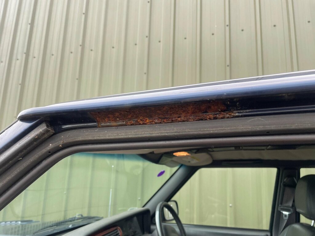 Jeep Cherokee 4.0 Classic 176 Bhp Blue #14