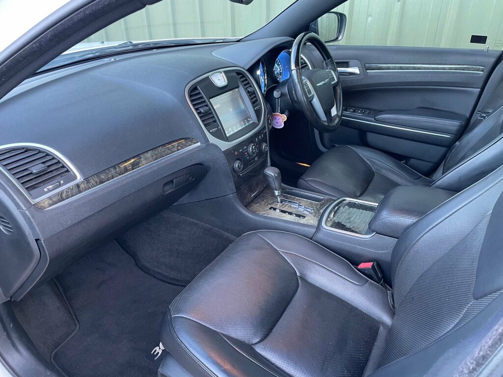 Chrysler 300C Saloon 3.0 Crd V6 Limited Euro 5 201262 Grey #9