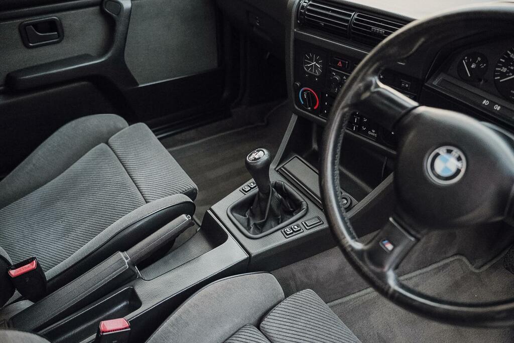 BMW 3 Series 320I E30 Blue #19