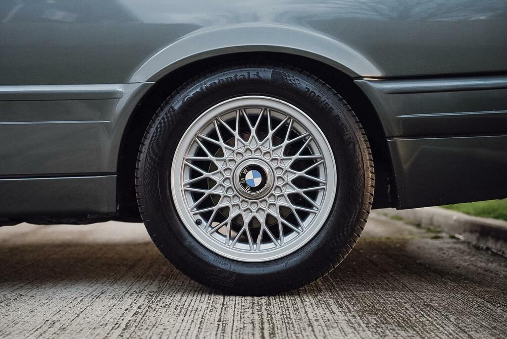 BMW 3 Series 320I E30 Blue #37