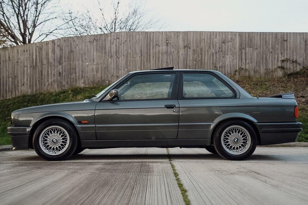 BMW 3 Series 320I E30 Blue #18