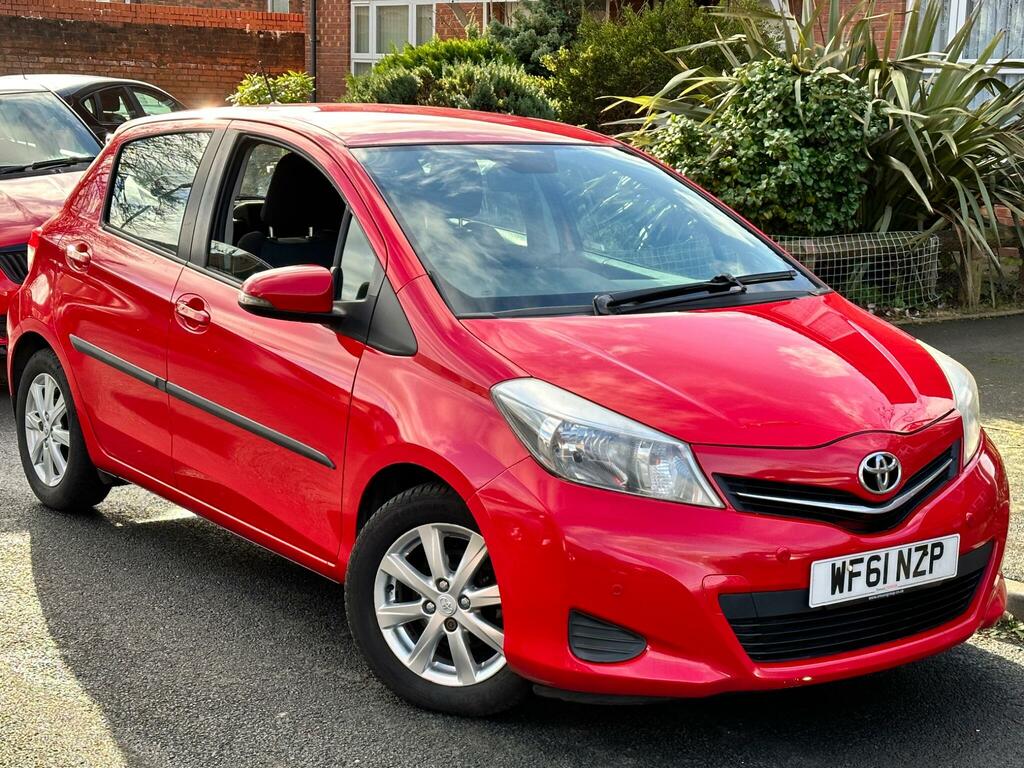 Toyota Yaris 1.33 Dual Vvt-i Tr Euro 5 WF61NZP Red #2