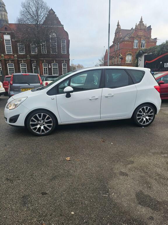 Vauxhall Meriva Mpv 1.4 16V Exclusiv Limited Edition Euro 5 2 DA61RHX White #4
