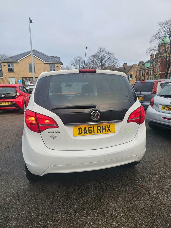 Vauxhall Meriva Mpv 1.4 16V Exclusiv Limited Edition Euro 5 2 DA61RHX White #6